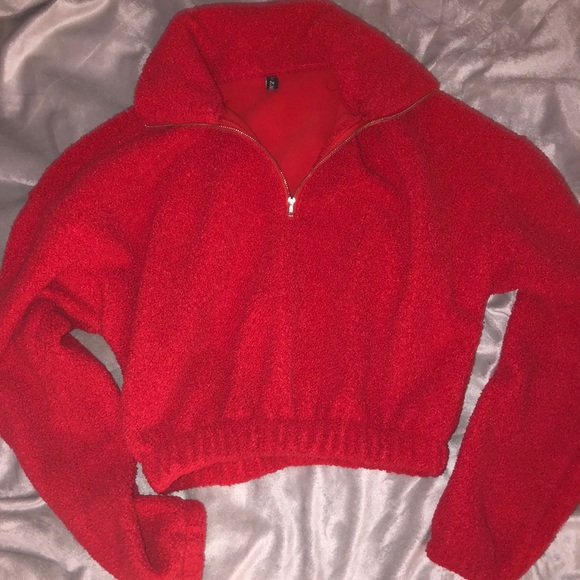Red cropped sweater - Picture 1 of 2